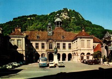 Salins-les-Bains Place des alliés et hôtel de ville Peugeot 404 autobus Citroen