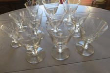 lot de 11 verres à pied