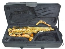 Saxophone alto YANAGISAWA