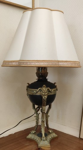 Ancienne lampe pétrole - ancienne,