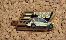 Pin's Peugeot 205 GTI Lion Automobile Auto Voiture Transport Signé Helium Zamac