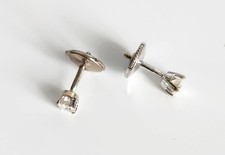 boucles d'oreilles puces ou clous or blanc 18 K diamants 2x 0,17 carat