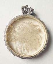 Juliette GRECO Pendentif  PFORZHEIMER FASCHINGSGESELLSCHAFT 1974 Théâtre