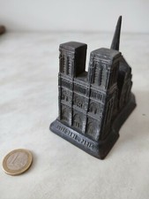 Presse Papiers ND Paris Régule Doré.Souvenirs