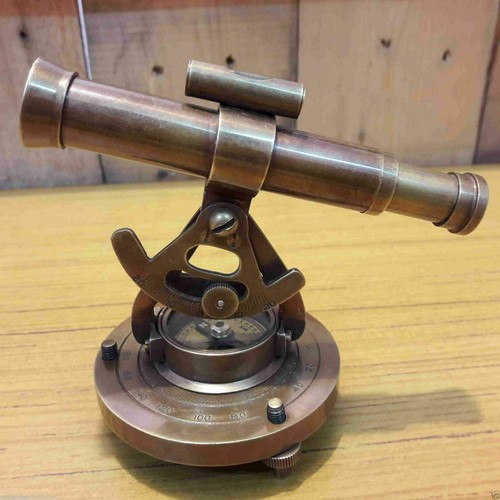 Ancienne boussole vintage - , en
