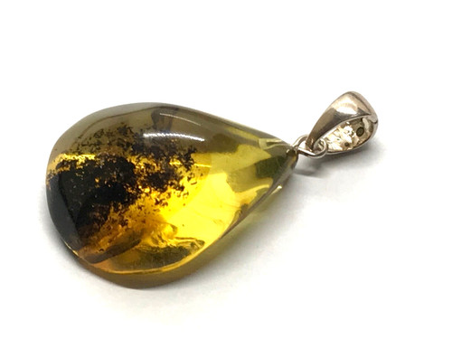 Pendentif ambre naturel