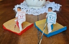 Paire De Santons Jouteurs Sete Ou Martigue, En Argile.