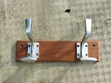 2 ANCIENS PORTE MANTEAUX PATÈRES ALUMINIUM LOFT, INDUSTRIEL VINTAGE VESTIAIRE