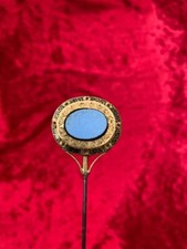 EPINGLE  à CHAPEAU en  OR MASSIF 18 K  ( 30x26x6,35 mm ) avec TURQUOISE..