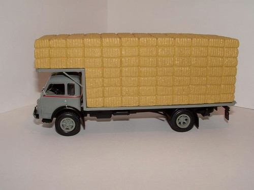 Camion autrefois miniature - d'autrefois,