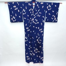 Robe kimono vintage en soie d'occasion tenue traditionnelle japonaise...
