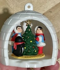 VINTAGE AVON ESKIMO IGLOO