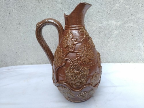 Pichet vin beauvaisis - , a