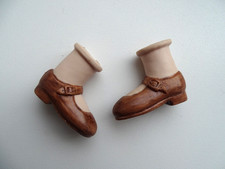 Pieds  de poupée biscuit