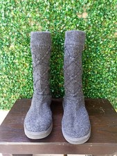 UGG Australia 5879 Argyle pull