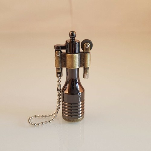 Ancien briquet militaire - ancien,