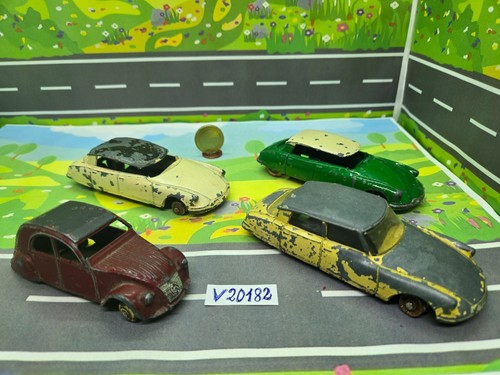 Lot voitures dinky - (389),