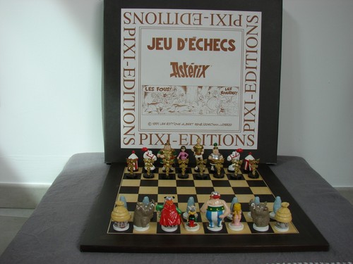 Jeu echecs signe uderzo - ,