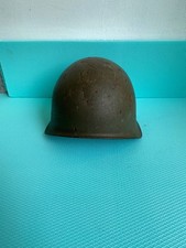 Casque suisse vintage avec un