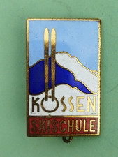 ancien insigne émaillé -