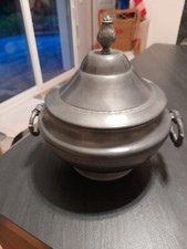 soupière en étain