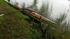 bateau d'aviron skiff