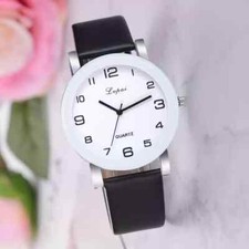 Montre noir blanc grands