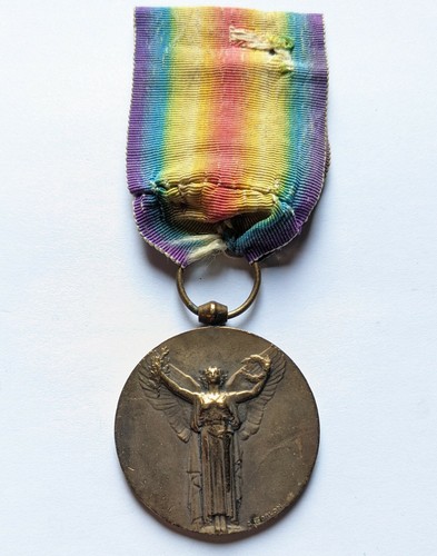 Médaille grande guerre pour - ,