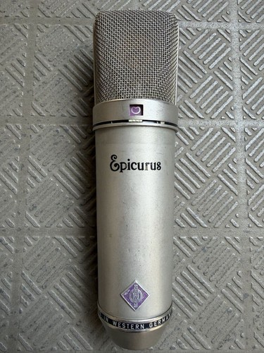 Microphone condensateur - à,