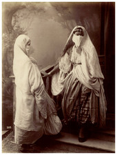 Algérie, Femmes en Tenue