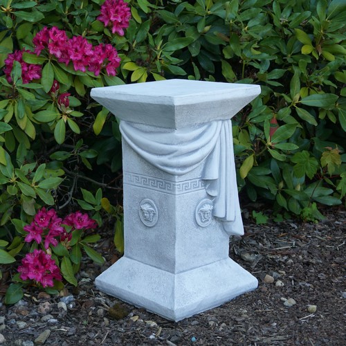 Piédestal cm socle - 32,