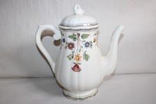 Cafetière en faïence de Gien décor Moutiers Olérys, hauteur 23.5 cm