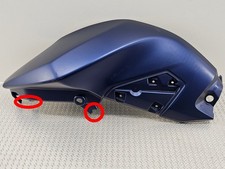 Cache carénage réservoir