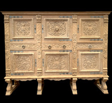 Buffet de style Renaissance en