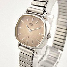 Montre SEIKO Octogonale Quartz