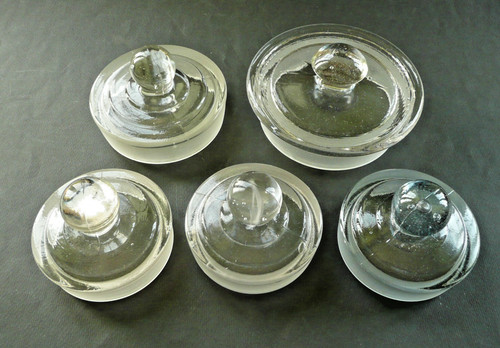Lots anciens couvercles pour - 5,