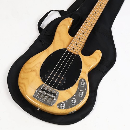 Music man - man, stingray