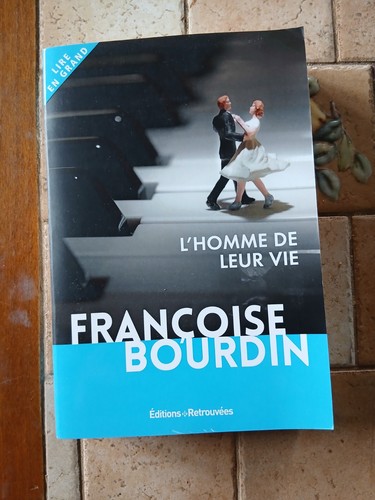 Lire grand homme de leur - grand,