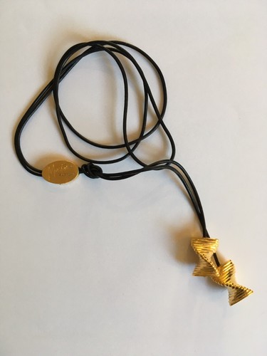 Collier montana parfum peau - de,