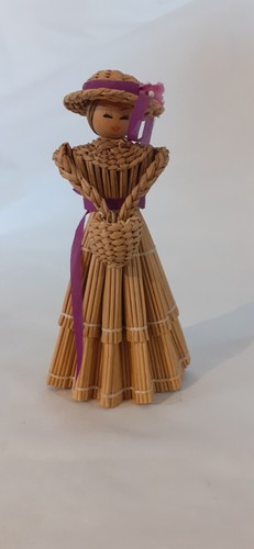 Jolie poupée paille de - poupée,