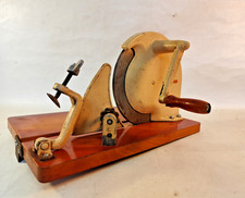 Ancien Allesschneider Albutan