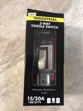 Hubbell Industrial 3-way