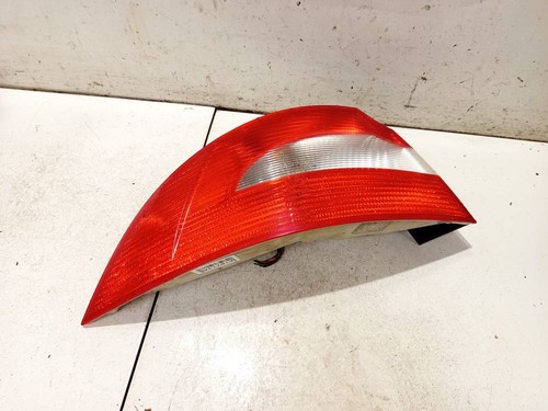 Skoda superb 2009 - tail, light