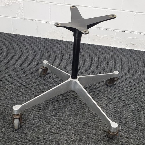 Herman miller eames contract - herman,