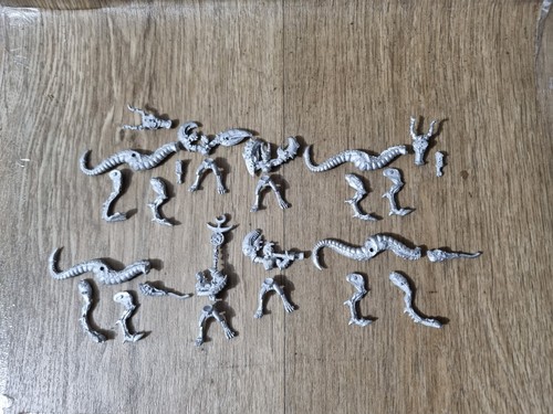 Chaos mounted daemonettes - mounted, x4