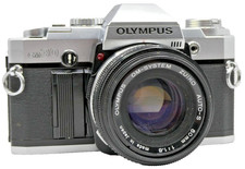 REFLEX ARGENTIQUE OLYMPUS OM30 + OBJECTIF OLYMPUS 50MM ZUIKO F1:1.8
