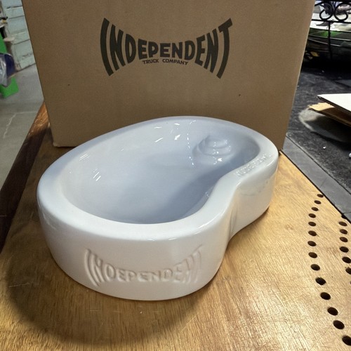 Independent trucks nude - independent, co.