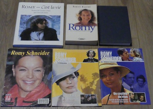 Lot livres 3 magazines - +,