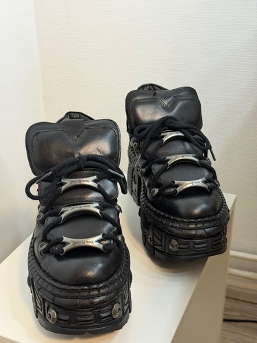 New rock boots - new,