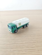 Voiture miniature ancienne